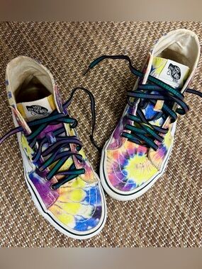 Vans Sk8-Hi Tie-Dye High Top Sneakers | Rainbow Multicolor Canvas